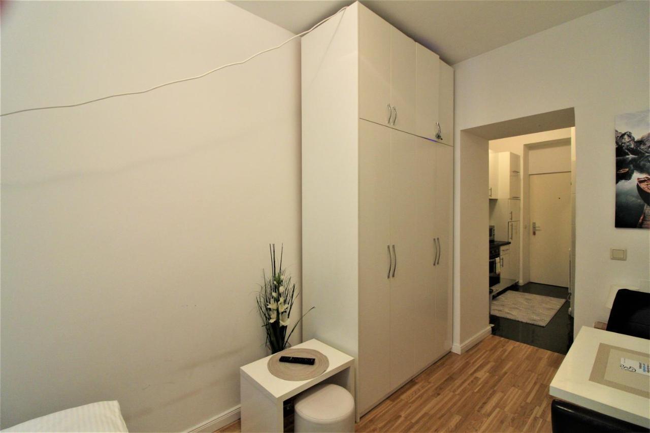 Small Studio Close To City Center Viena Exterior foto